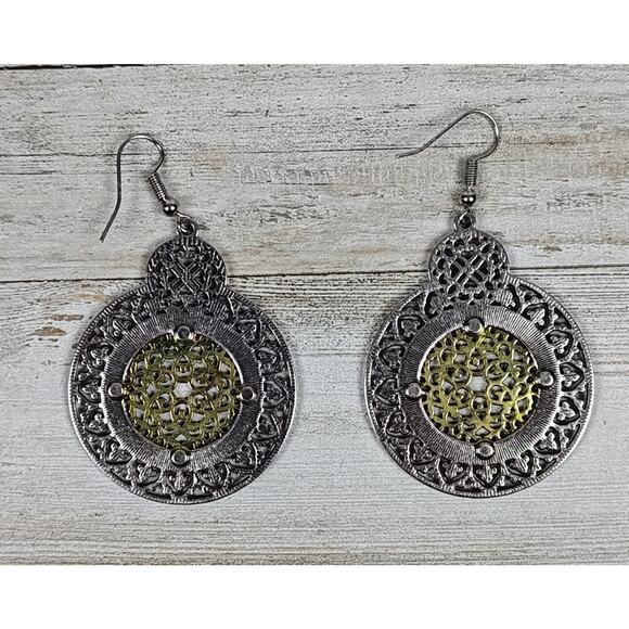 Costume Jewelry Earrings Silver And Bronze Colored Disc Shaped - Picture 2 of 4